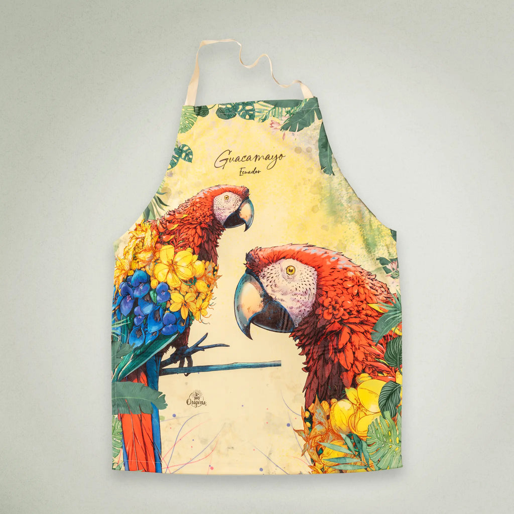 Apron Scarlet Macaw
